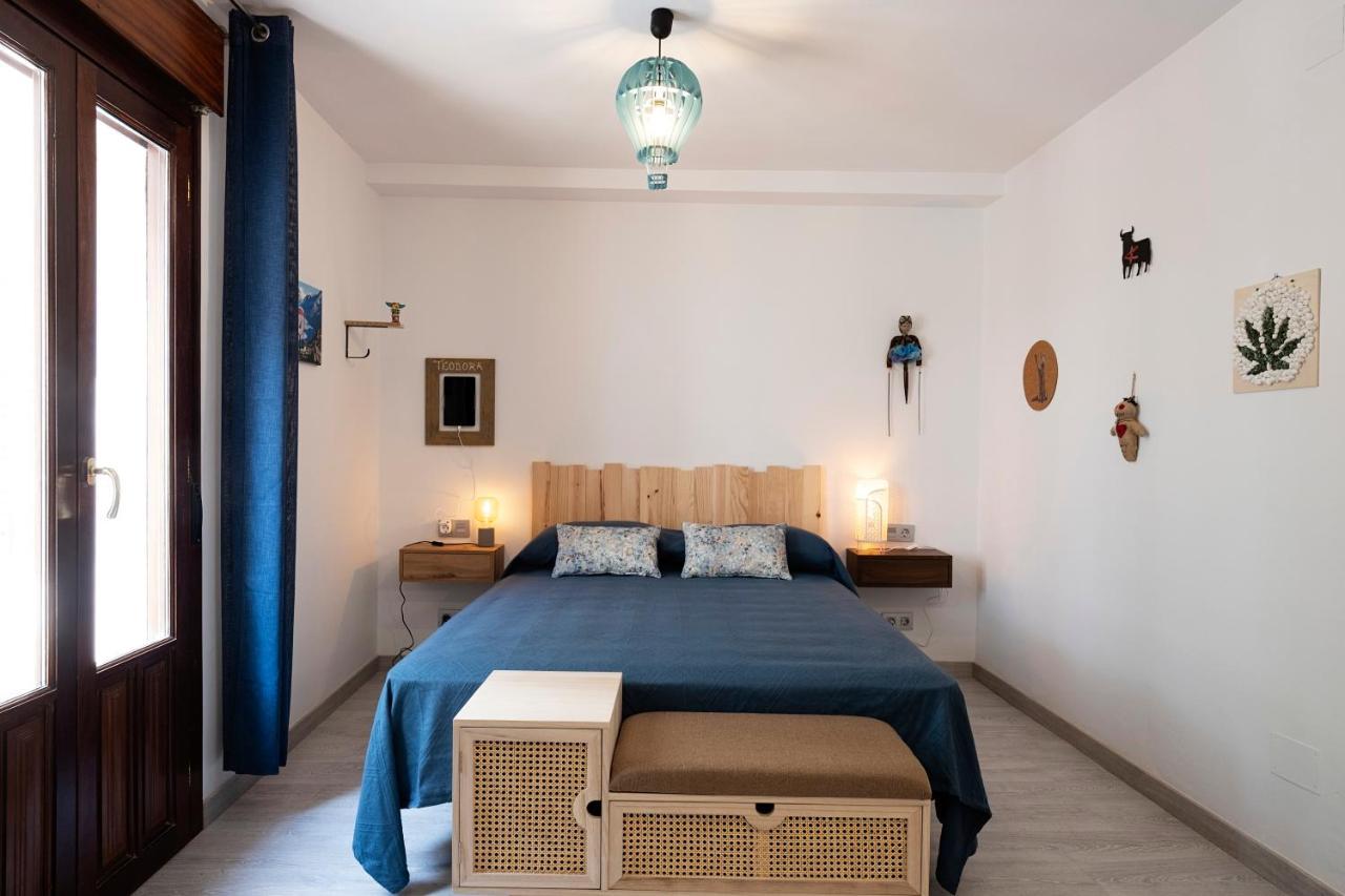 Tadawn Literary Coliving Bed & Breakfast *